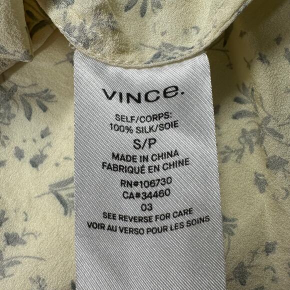 Vince Top Womens Small Cream Gray Silk Floral Smocked Blouse Cottage Feminine - Picture 5 of 9